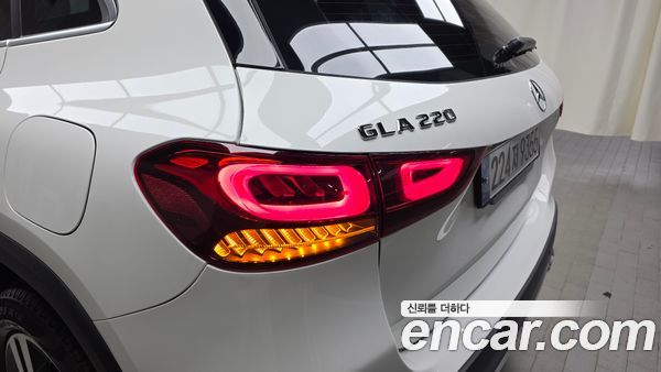 Mercedes-Benz GLA 2021, фото 9