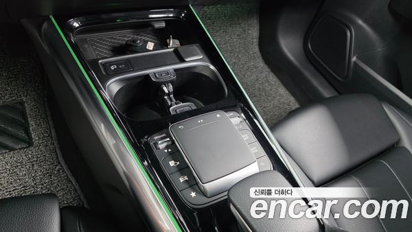 Mercedes-Benz GLA 2021, фото 31