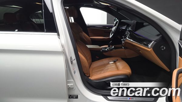 BMW 5 Series 2022, фото 16
