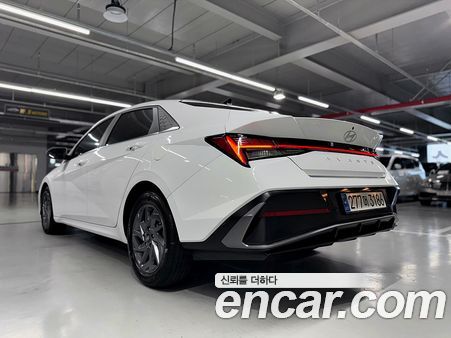 Hyundai Elantra 2024, фото 6