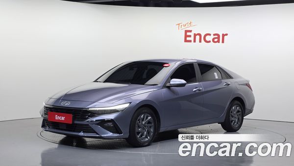 Hyundai Elantra 2024