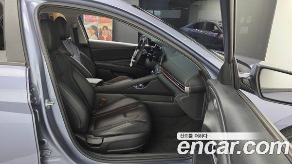 Hyundai Elantra 2024, фото 16