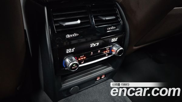 BMW 5 Series 2023, фото 31