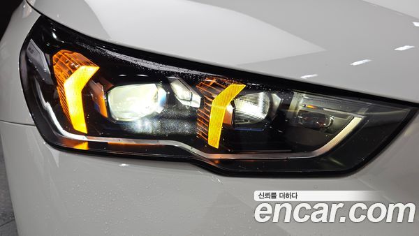 BMW 5 Series 2025, фото 8