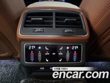 Audi A7 2023, фото 17