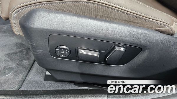 BMW 5 Series 2025, фото 31