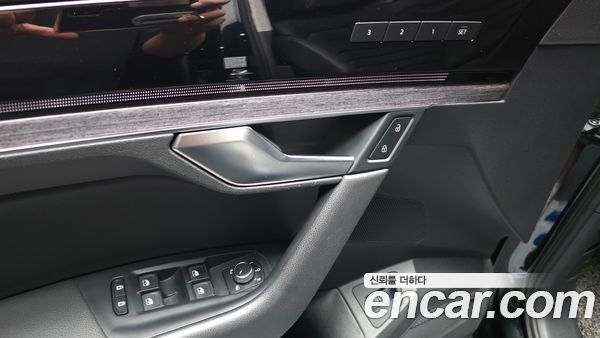 Volkswagen Touareg 2023, фото 28