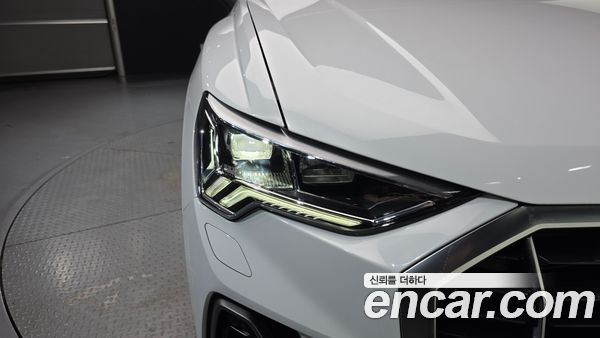 Audi Q3 2023, фото 8