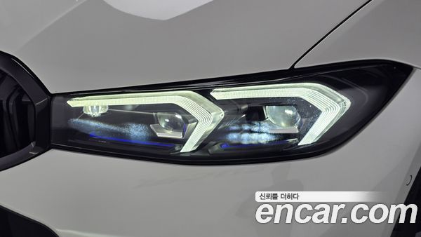 BMW 3 Series 2025, фото 8