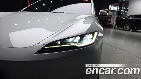 Tesla Model 3 2024, фото 7