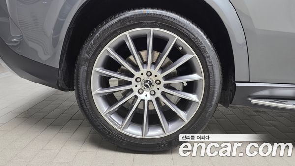 Mercedes-Benz GLE 2023, фото 4