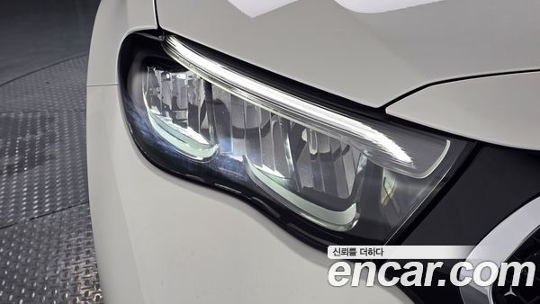 Mercedes-Benz E-Class 2025, фото 8