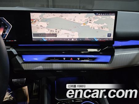 BMW 5 Series 2025, фото 14