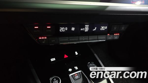 Audi Q4 e-tron 2022, фото 30