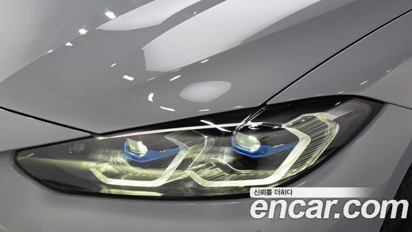 BMW i4 2022, фото 8