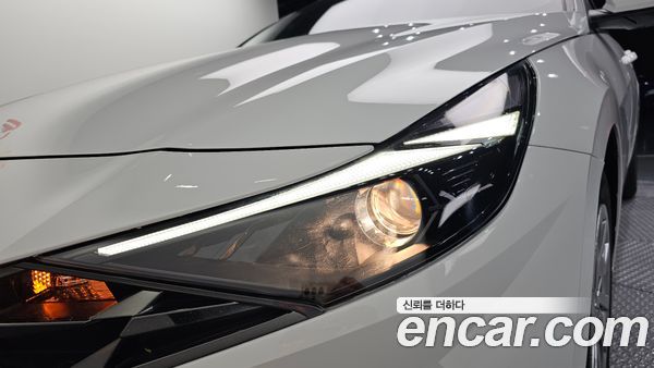 Hyundai Elantra 2021, фото 8
