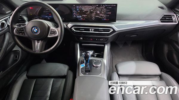 BMW i4 2023, фото 10