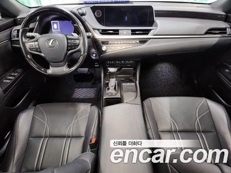 Lexus ES 2021, фото 7