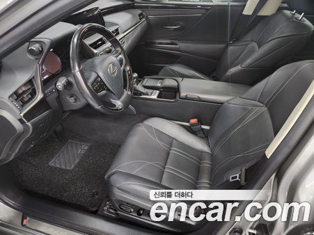 Lexus ES 2021, фото 10