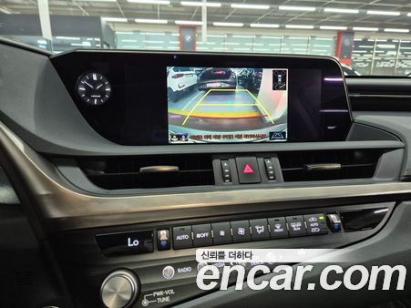 Lexus ES 2021, фото 18