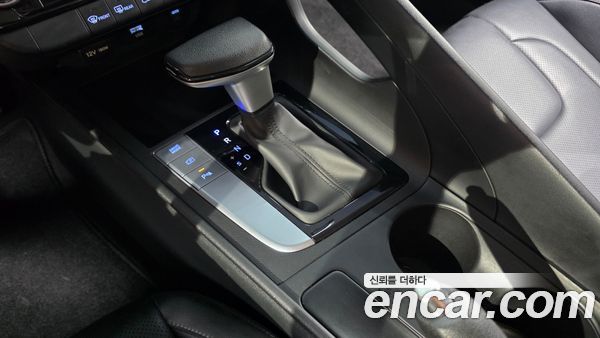 Hyundai Elantra 2024, фото 12