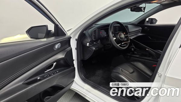 Hyundai Elantra 2024, фото 13