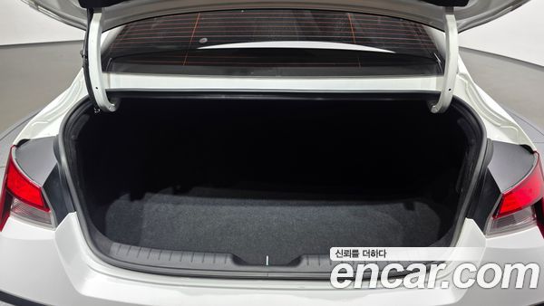 Hyundai Elantra 2024, фото 26