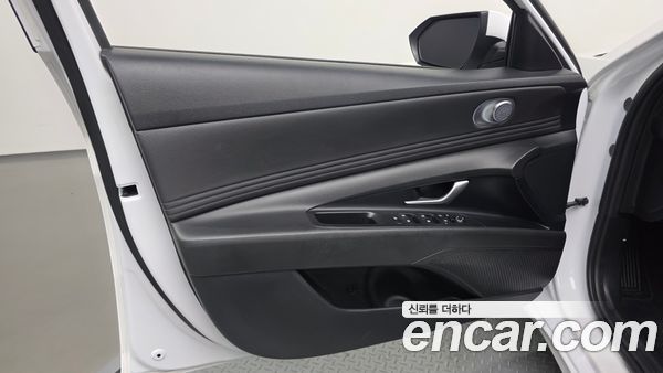 Hyundai Elantra 2024, фото 14