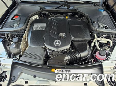 Mercedes-Benz E-Class 2023, фото 6