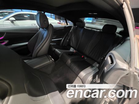 Mercedes-Benz E-Class 2023, фото 11