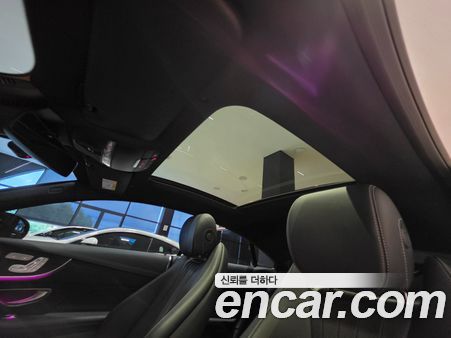 Mercedes-Benz E-Class 2023, фото 12