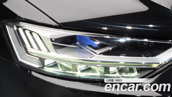 Audi A8 2021, фото 8