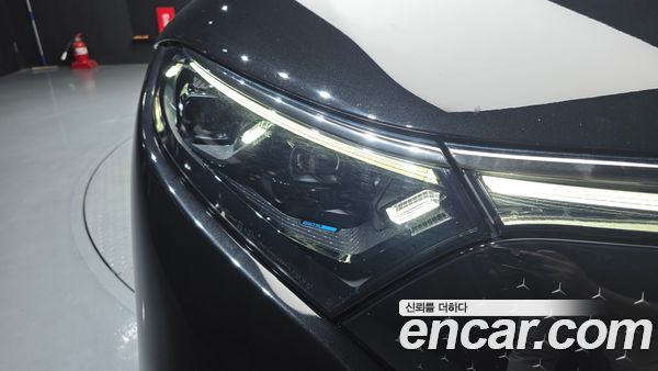 Mercedes-Benz EQS 2022, фото 8