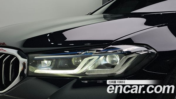 BMW 5 Series 2023, фото 8