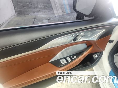 BMW 8 Series 2024, фото 14