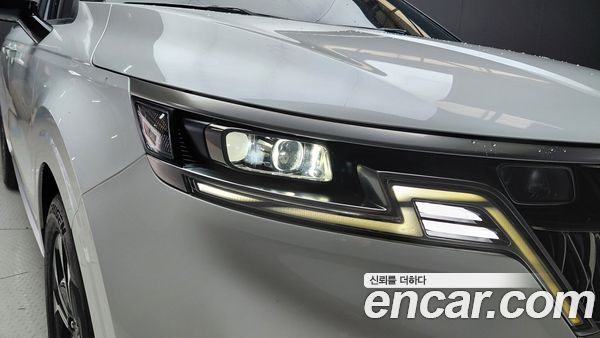 Kia Carnival 2022, фото 8