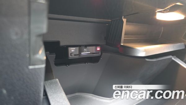 Mercedes-Benz GLB 2024, фото 15