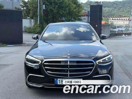Mercedes-Benz S-Class 2022, фото 3