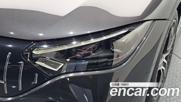 Mercedes-Benz EQE 2023, фото 7