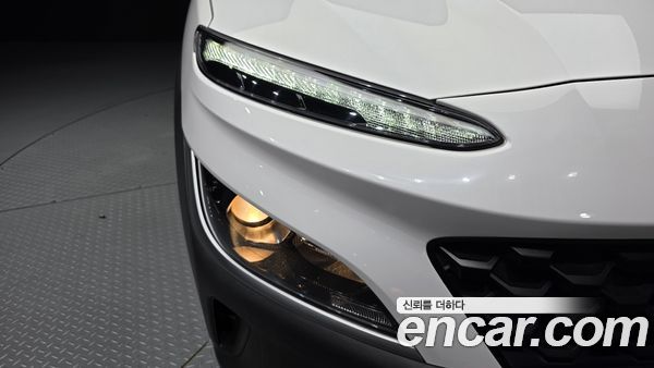 Hyundai Kona 2023, фото 8