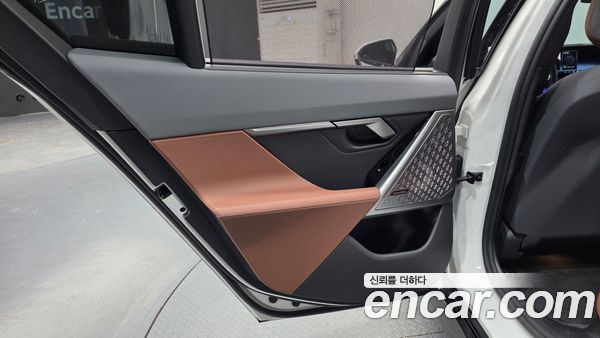 BMW i5 2025, фото 15