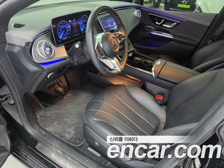 Mercedes-Benz EQE 2023, фото 10