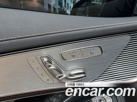 Mercedes-Benz EQC 2020, фото 15