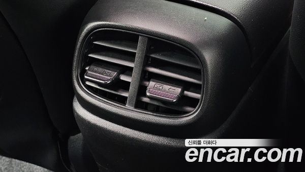 Hyundai Elantra 2021, фото 31
