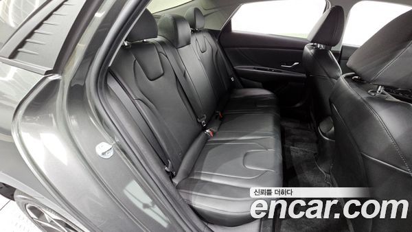 Hyundai Elantra 2021, фото 18