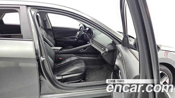 Hyundai Elantra 2021, фото 23