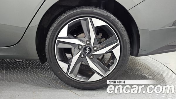 Hyundai Elantra 2021, фото 7