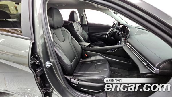 Hyundai Elantra 2021, фото 16