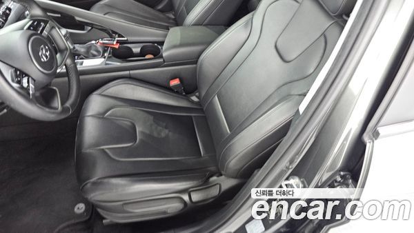 Hyundai Elantra 2021, фото 29
