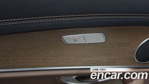 Mercedes-Benz E-Class 2021, фото 31
